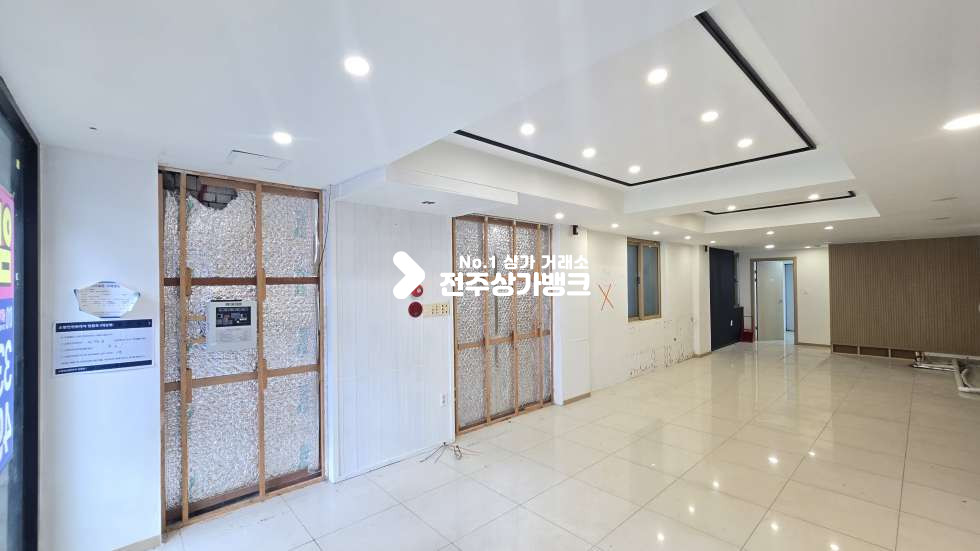 전북 전주덕진구 인후동1가 인후동1가 내부인테리어 깔끔 , 내부 싱크대설치 ,룸분리 즉시입주가능 ! 월세 매물번호 17544 사진 3