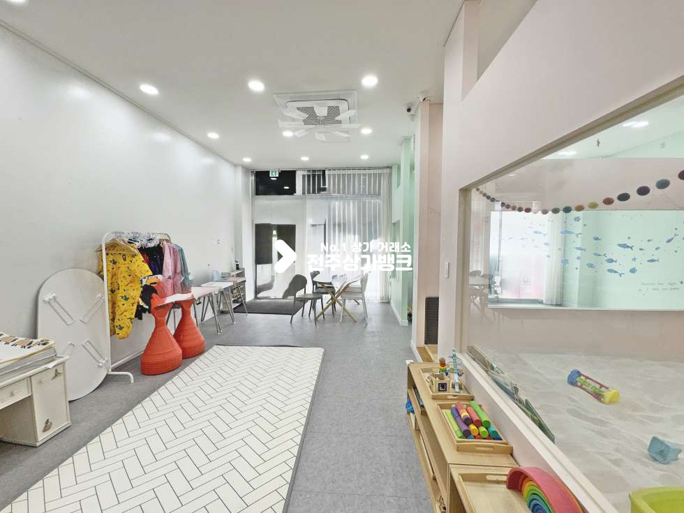 전북 전주완산구 효자동3가 효자동 무권리인데 시스템에어컨이있다? 심지어 화장실은 리모델링 월세 매물번호 17549 사진 3