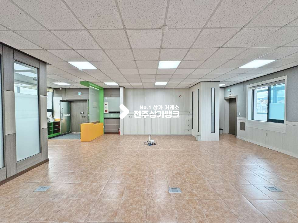 전북 전주완산구 중화산동2가 중화산동 50평대 방많고 컨디션좋고 일단 한번 보세요~ 월세 매물번호 17548 사진 10