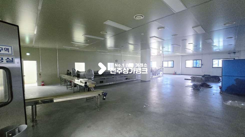 전북 전주완산구 평화동2가 평화동 / 200평대 식품공장형빌딩 임대 , 내부 분할도 가능 각각 남녀샤워장,화물엘리베이터 설치완료 ! 월세 매물번호 16192 사진 3