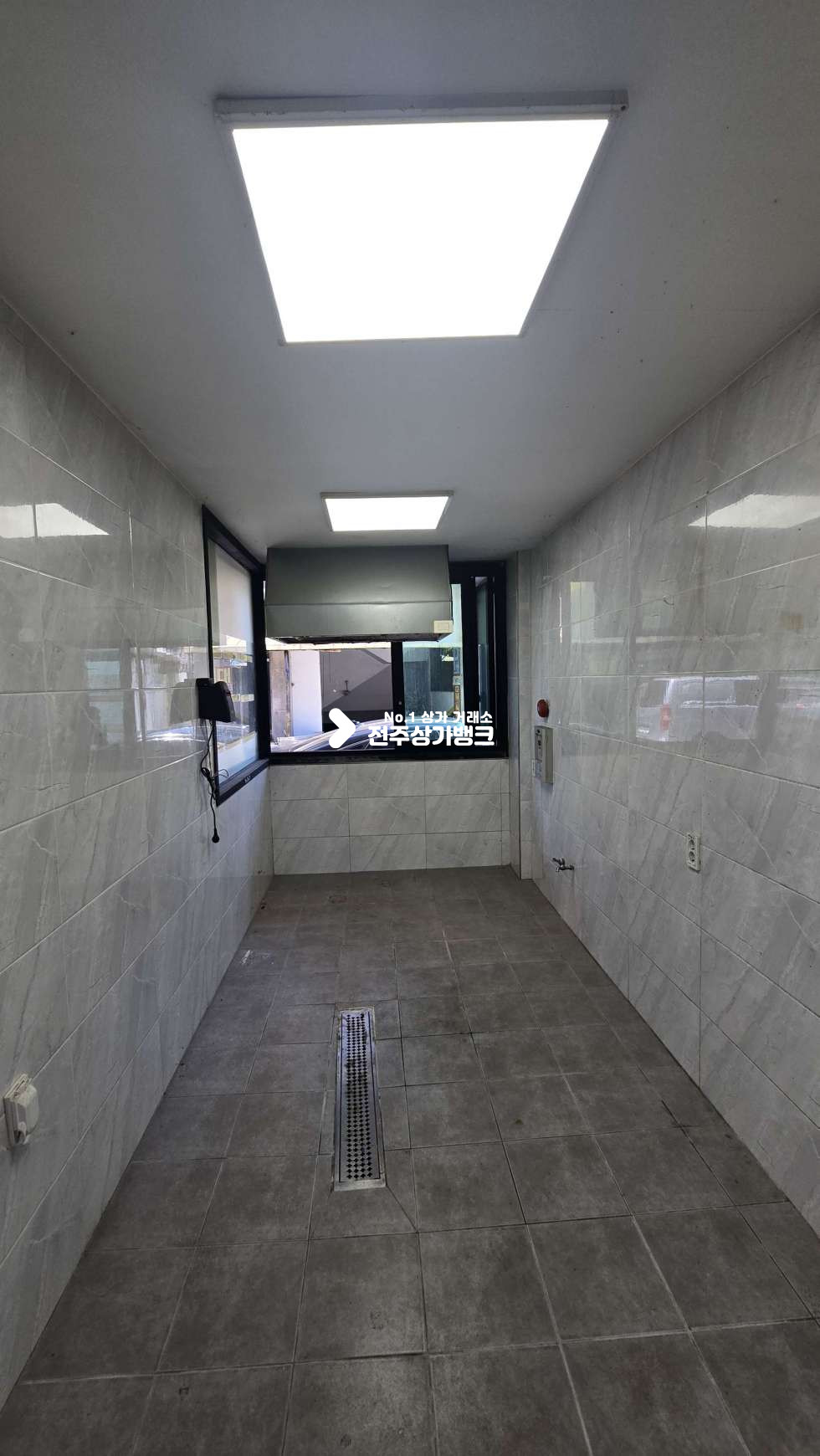 전북 전주완산구 중앙동4가 풍남문 부근 근처 게스트 하우스 많은쪽에 위치한 음식점 상가임대 월세 매물번호 17598 사진 6