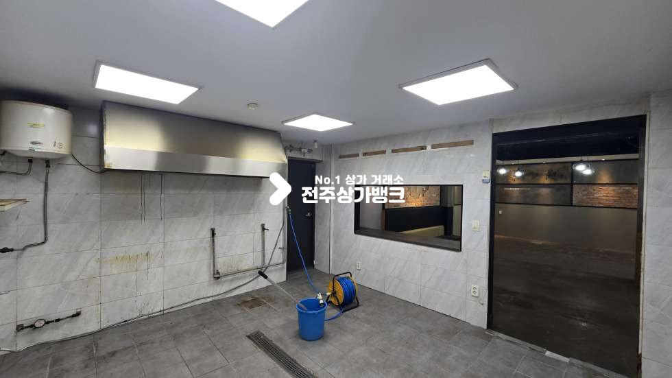 전북 전주완산구 중앙동4가 풍남문 부근 근처 게스트 하우스 많은쪽에 위치한 음식점 상가임대 월세 매물번호 17598 사진 7