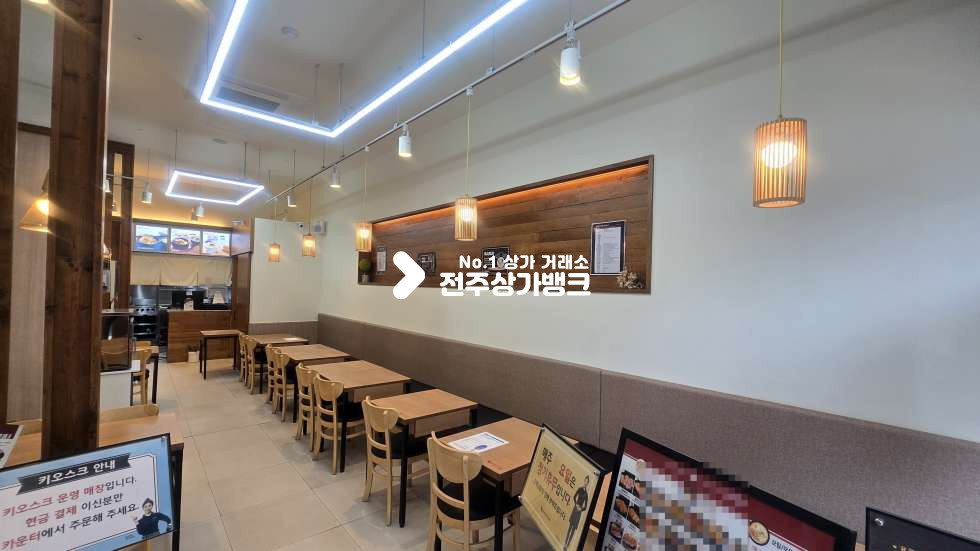 전북 전주덕진구 송천동2가 송천동2가 유동인구많은 1층 음식점 상가 권리금 저렴! 즉시입주가능 ! 월세 매물번호 17507 사진 2