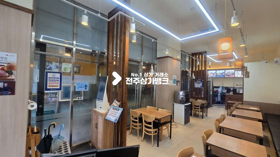 전북 전주덕진구 송천동2가 송천동2가 유동인구많은 1층 음식점 상가 권리금 저렴! 즉시입주가능 ! 월세 매물번호 17507 사진 3