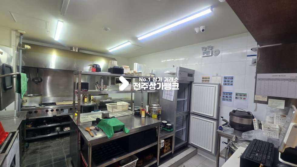 전북 전주덕진구 송천동2가 송천동2가 유동인구많은 1층 음식점 상가 권리금 저렴! 즉시입주가능 ! 월세 매물번호 17507 사진 8