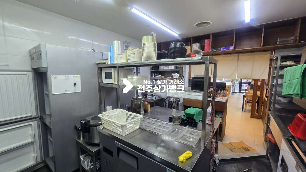 전북 전주덕진구 송천동2가 송천동2가 유동인구많은 1층 음식점 상가 권리금 저렴! 즉시입주가능 ! 월세 매물번호 17507 사진 9