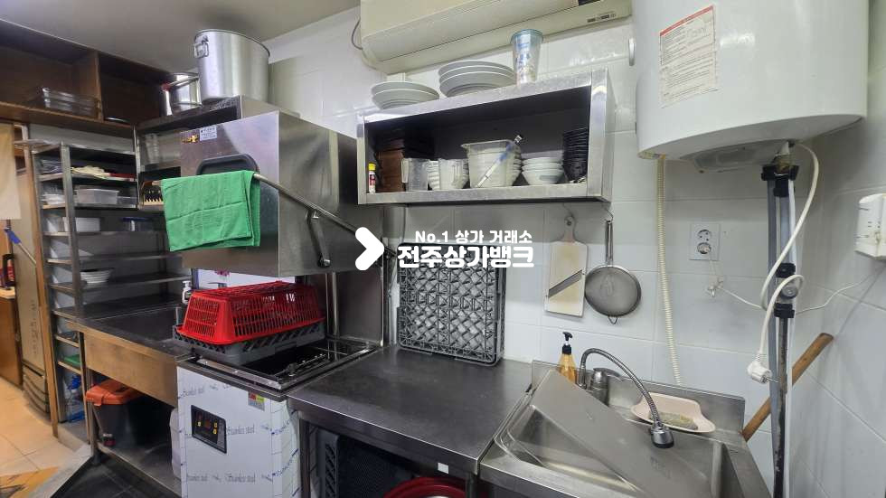 전북 전주덕진구 송천동2가 송천동2가 유동인구많은 1층 음식점 상가 권리금 저렴! 즉시입주가능 ! 월세 매물번호 17507 사진 13