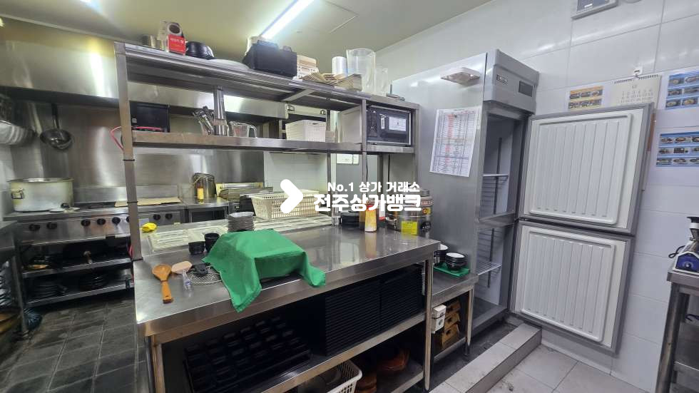 전북 전주덕진구 송천동2가 송천동2가 유동인구많은 1층 음식점 상가 권리금 저렴! 즉시입주가능 ! 월세 매물번호 17507 사진 14