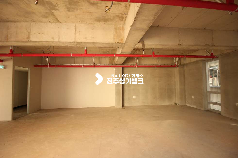 전북 전주덕진구 중동 중동 혁신도시 대로변 바로뒤 상가 3층 전체 및 분할 임대도 가능 합니다. 월세 매물번호 10941 사진 10