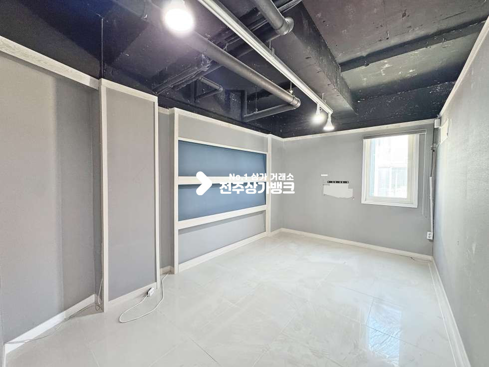 전북 전주완산구 서신동 서신동 통창에 완벽한 인테리어까지 월세 매물번호 17612 사진 7