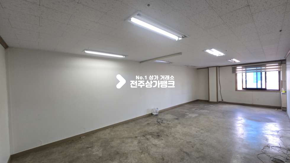 전북 전주덕진구 금암동 금암동 초저렴한 5층 사무실임대 내부깔끔 ! 즉시입주가능 월세 매물번호 17617 사진 1