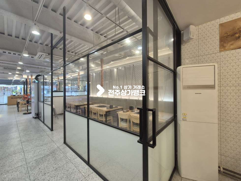 전북 전주완산구 삼천동1가 ○삼천동 메인먹자골목. 대형평수 음식점. ○ 월세 매물번호 17618 사진 2