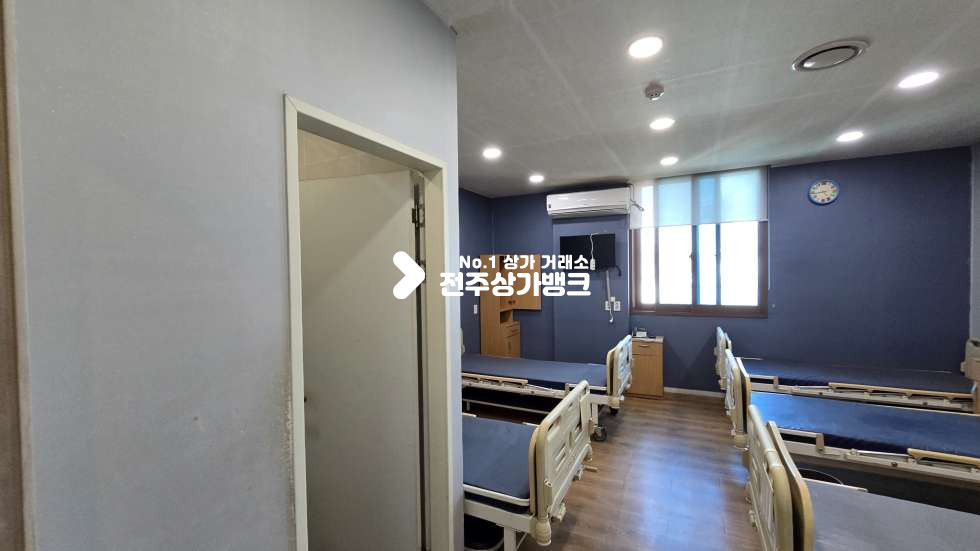 전북 전주덕진구 송천동2가 송천동대로변 유동인구 최심지 무권리 병원시설된곳 임대 ,182평형 ! , 즉시입주가능 월세 매물번호 17644 사진 13