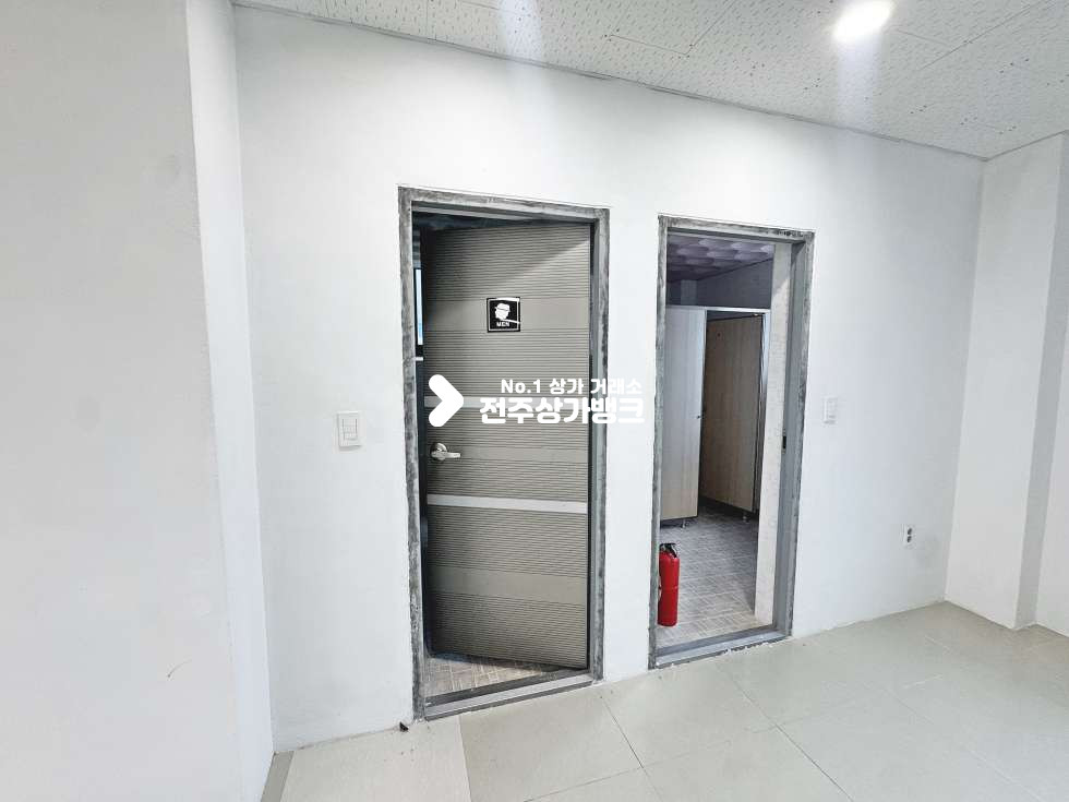 전북 전주완산구 효자동2가 신시가지 화이트톤의 80평대 사무실 공실나왔습니다 엘베,화장실 분리 월세 매물번호 17656 사진 7