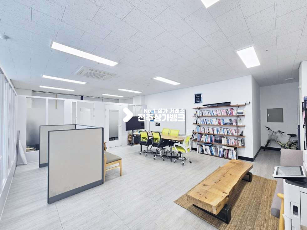 전북 전주완산구 효자동2가 ●효천지구●24평●즉시입주가능●룸3개 월세 매물번호 17455 사진 2