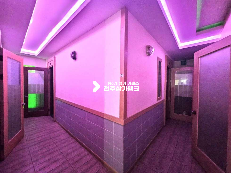전북 전주덕진구 우아동2가 아중리 상업지구 2층 노래방//룸6개 // 영업허가증살아있으며 인수후 즉시영업가능 월세 매물번호 14705 사진 7