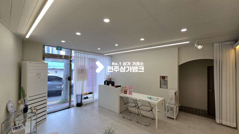 전북 전주덕진구 인후동2가 인후동2가 인테리어 매우깔끔 권리금 초저렴 미용상가 ! 권리금협의가능 즉시입주가능 ! 월세 매물번호 17624 사진 3