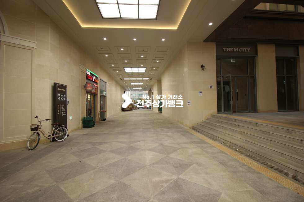 전북 전주덕진구 장동 중동 혁신도시의 중심 대방디엠시티 1층 상가 임대 합니다. 월세 매물번호 10948 사진 1