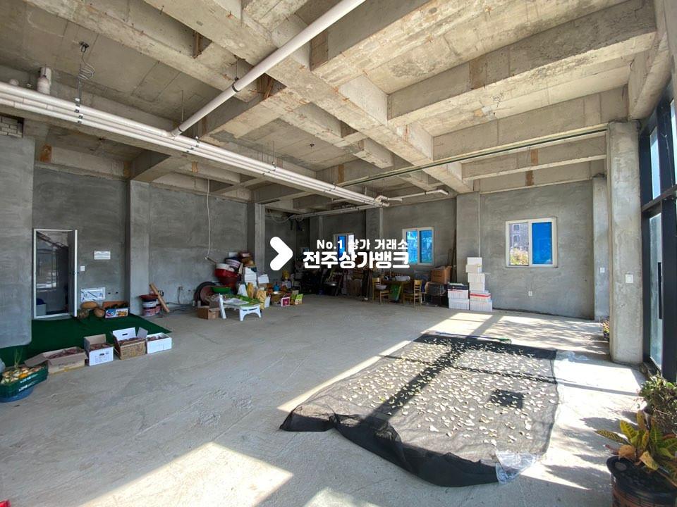 전북 전주덕진구 만성동 @농촌인적자원개발센터 바로 앞@카페명당@선착순@ 월세 매물번호 11031 사진 2