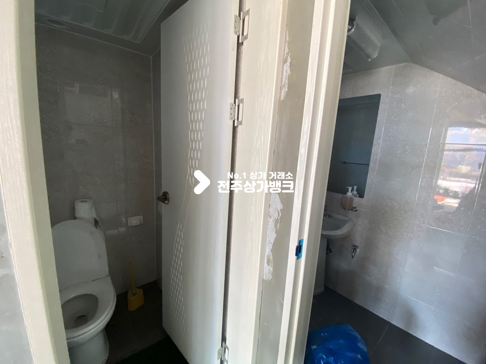전북 전주덕진구 만성동 @농촌인적자원개발센터 바로 앞@카페명당@선착순@ 월세 매물번호 11031 사진 3