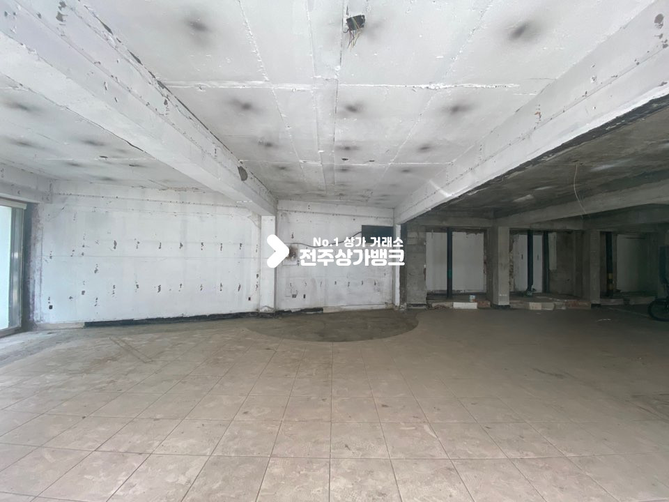 전북 전주완산구 중앙동3가 #웨딩거리#유동인구짱짱맨# 월세 매물번호 11039 사진 2