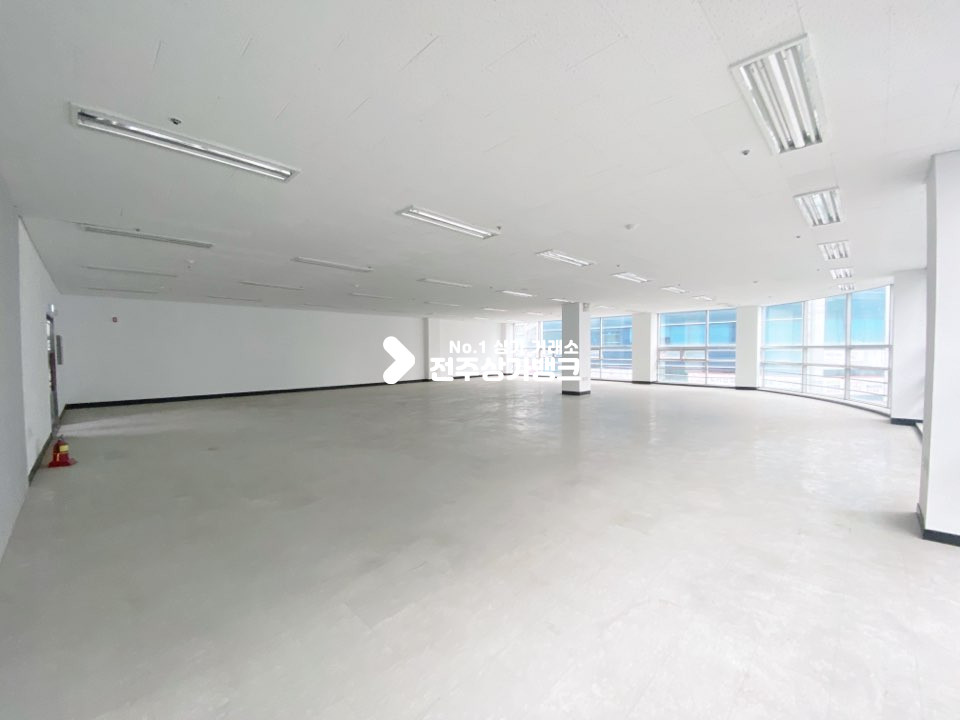 전북 전주완산구 효자동2가 신시가지 중심! 유동인구 최다! 강력추천합니다 월세 매물번호 11079 사진 3