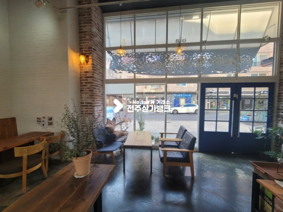 전북 전주완산구 효자동2가 신시가지 브런치카페 시설 완비 월세 매물번호 11093 사진 2