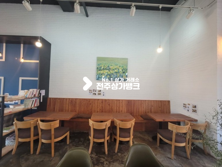 전북 전주완산구 효자동2가 신시가지 브런치카페 시설 완비 월세 매물번호 11093 사진 3