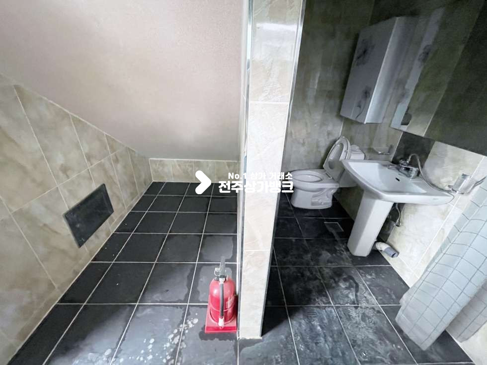 전북 전주완산구 효자동3가 전주대신정문부근 사무실,뷰티업 추천 월세 매물번호 11234 사진 6