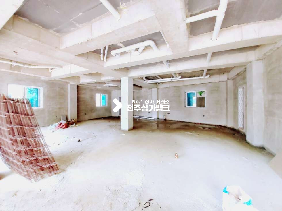 전북 전주완산구 중화산동2가 중화산동 신축 첫입주 네일 미용 판매점 추천 월세 매물번호 11268 사진 2