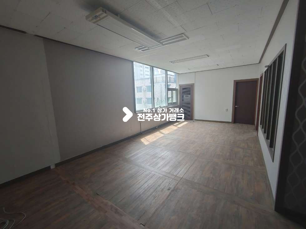전북 전주완산구 평화동2가 ★보험회사사무실★대형사무실추천★ 월세 매물번호 11273 사진 4