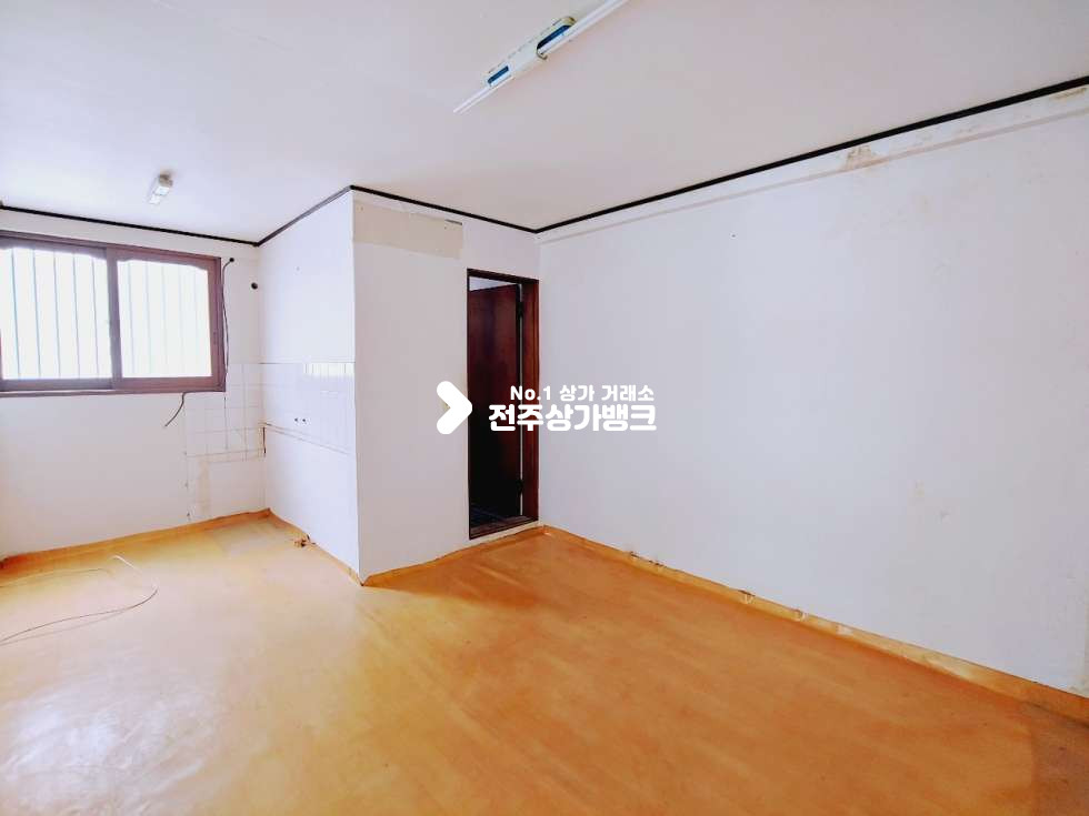 전북 전주완산구 서신동 VV추천업종VV 음식점, 네일샵, 피부샵, 옷가게, 편의점 월세 매물번호 11563 사진 3