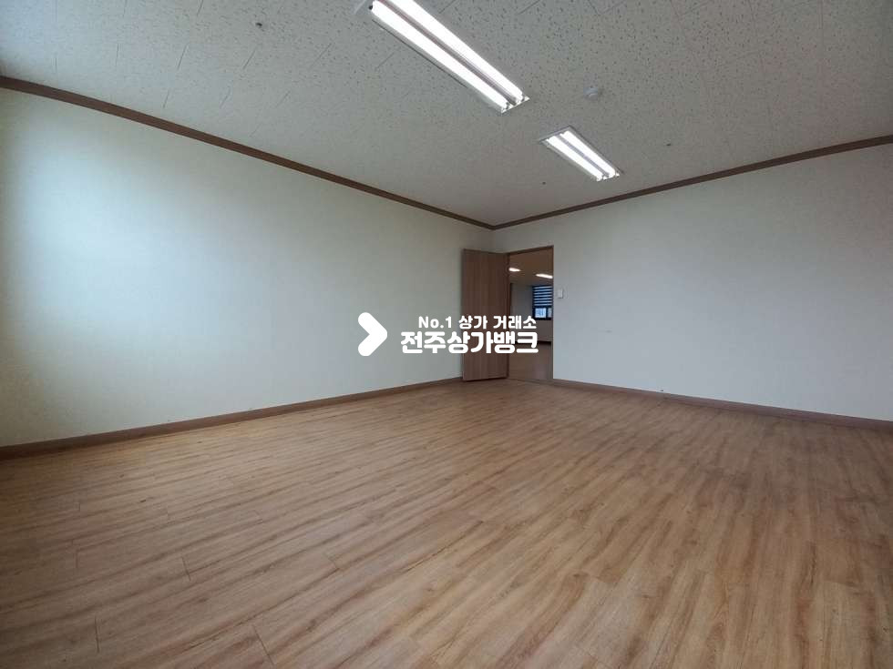 전북 전주완산구 효자동3가 ✧사무실추천 ,방(2)구조분리되어있음✧ 월세 매물번호 11714 사진 6