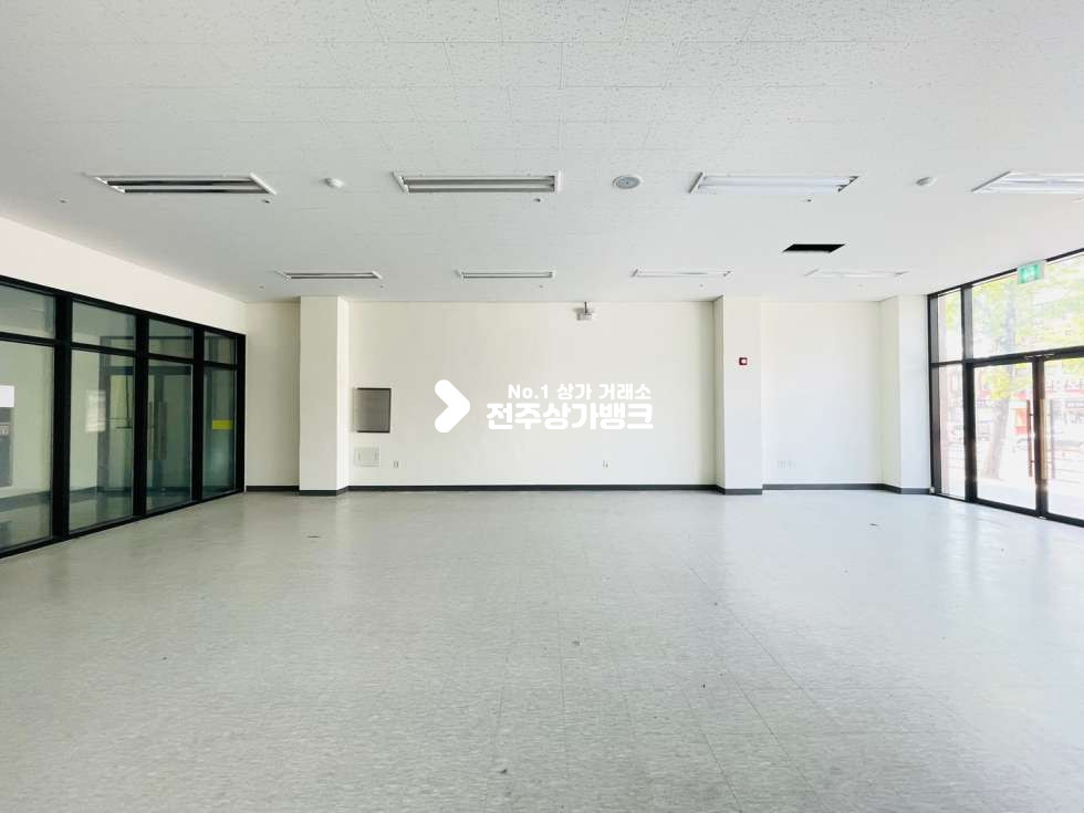 전북 전주덕진구 금암동 ✅추천업종✅✧대로변위치✧카페추천, 자유업종가능✧ 월세 매물번호 11794 사진 6
