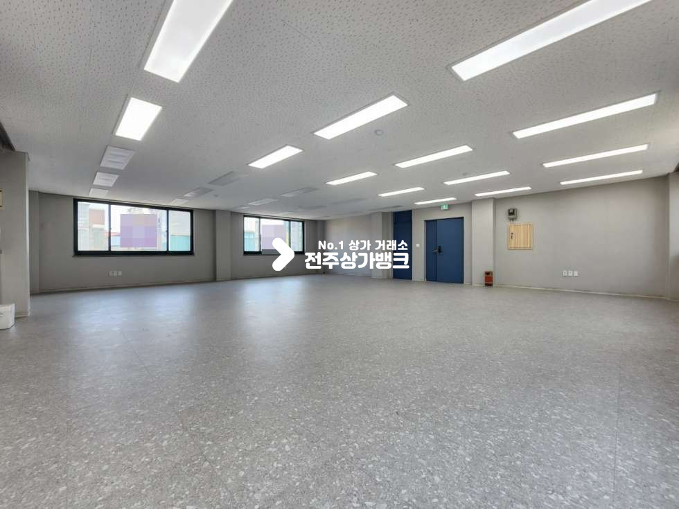 전북 전주완산구 효자동3가 ✧깔끔한 리모델링 사무실,필라테스 등 강력추천 ✧ 월세 매물번호 11746 사진 2