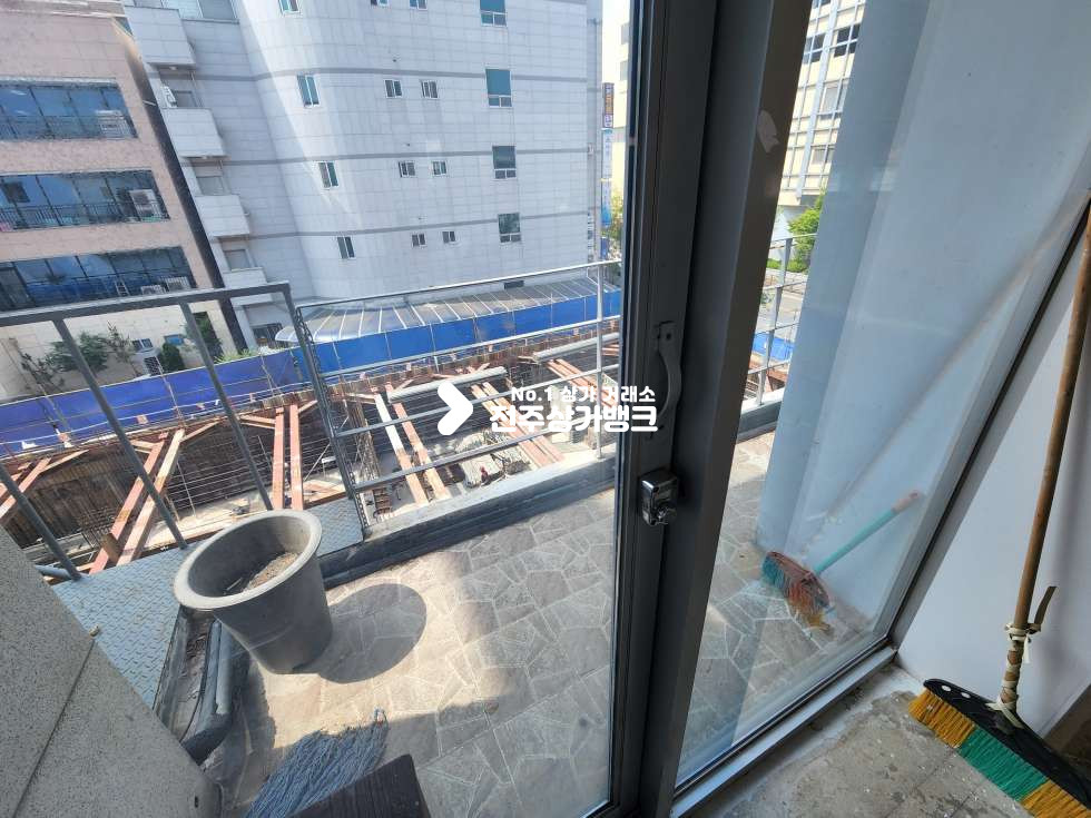 전북 전주완산구 효자동2가 ✧당구장, 사무실 강력추천✧에어컨8대설치 ✧ 월세 매물번호 11838 사진 6