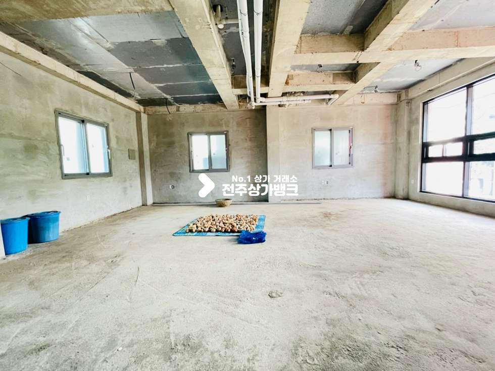 전북 전주완산구 삼천동1가 ✅추천업종✅심천동 ✧✧대로변✧✧신축상가 ✧✧ 사무실추천✧✧ 다른업종 가능✧✧주차장있음✧✧ 월세 매물번호 11847 사진 5