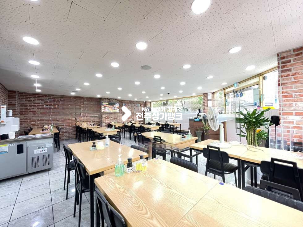 전북 전주완산구 효자동3가 전주대신정문✧✧대로변 위치좋은✧✧ 40평대✧✧중화요리✧✧양도양수합니다✧✧모든집기포함 ✧✧권리금 협의가능✧✧강력추천매물✧✧ 월세 매물번호 11920 사진 4