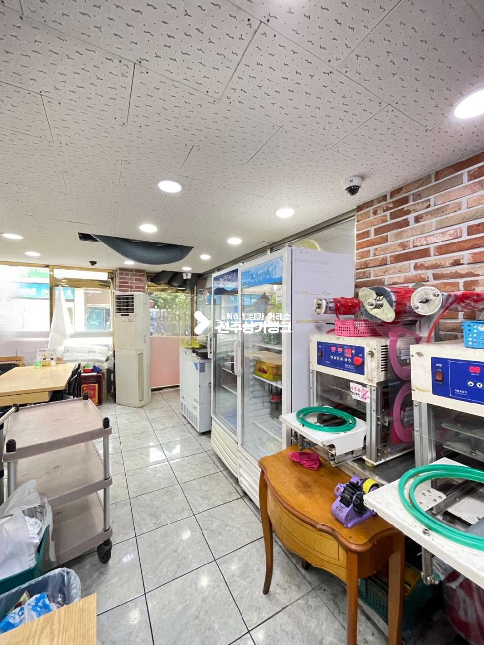 전북 전주완산구 효자동3가 전주대신정문✧✧대로변 위치좋은✧✧ 40평대✧✧중화요리✧✧양도양수합니다✧✧모든집기포함 ✧✧권리금 협의가능✧✧강력추천매물✧✧ 월세 매물번호 11920 사진 7