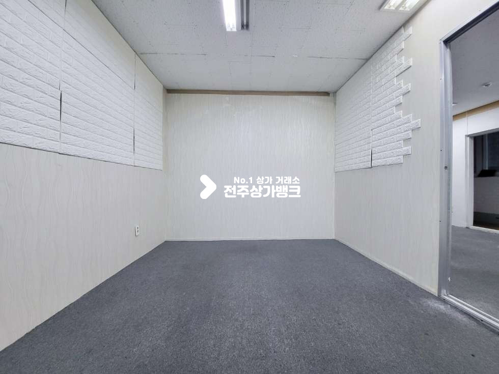 전북 전주덕진구 인후동1가 ★아중리 대로변 사무실강추매물!! 엘리베이터O 전용주차장완비! ★ 월세 매물번호 11985 사진 7