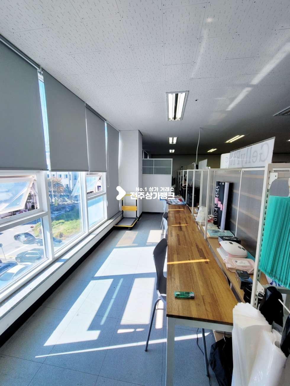 전북 전주완산구 효자동3가 네일도매납품업 거래처까지 양도양수 왁싱및 미용교육가능 월세 매물번호 12017 사진 8