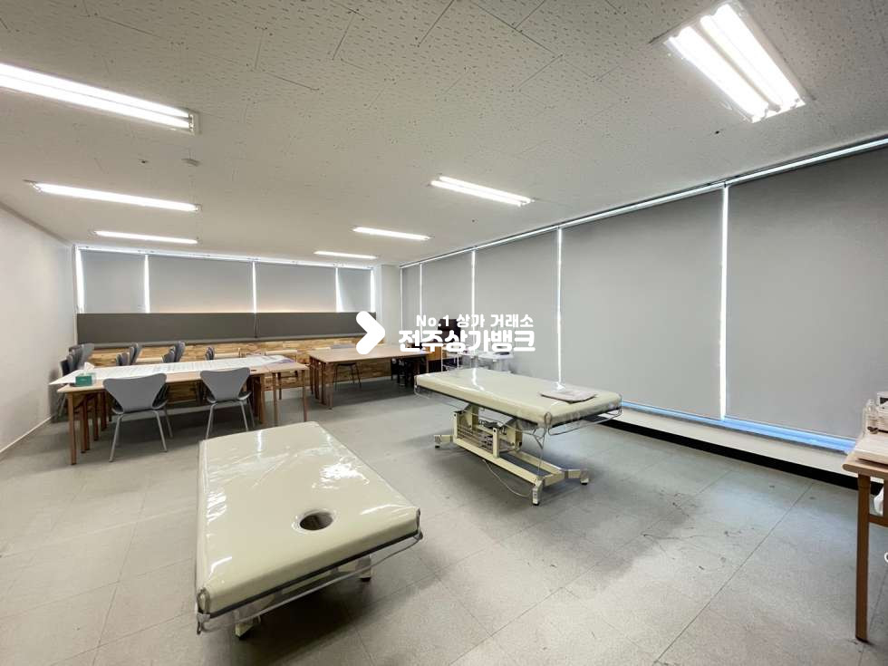 전북 전주완산구 효자동3가 네일도매납품업 거래처까지 양도양수 왁싱및 미용교육가능 월세 매물번호 12017 사진 10