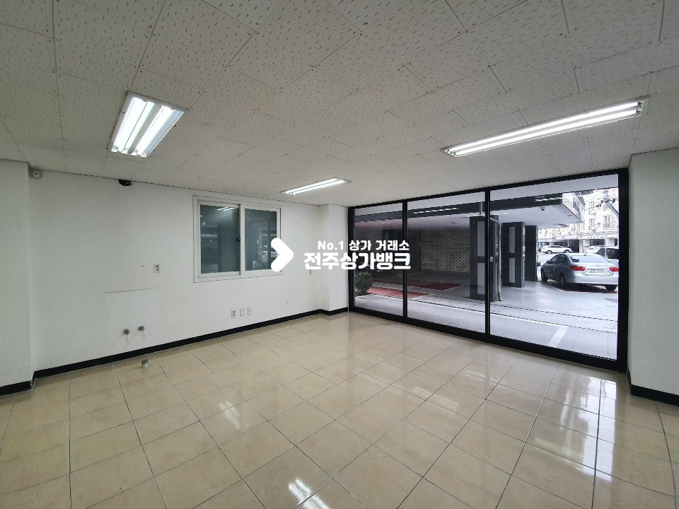 전북 전주완산구 효자동3가 홍산초인근 뷰티업종 및 사무실로 하실분 추천 드립니다! 월세 매물번호 11054 사진 4