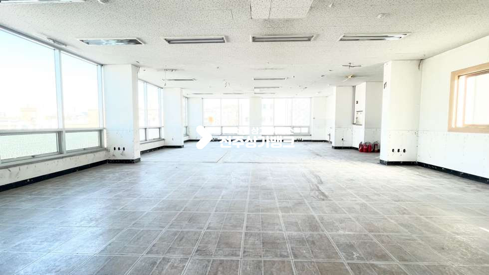 전북 전주완산구 중화산동2가 ✅메인대로변✅✧4층✧사무실,학원 ,병원,보험,대리점✧✧자유업종추천매물~~~!! 월세 매물번호 11625 사진 1