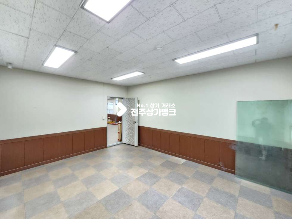 전북 전주덕진구 호성동2가 ☆호성동 넒은 사무실겸용 창고 임대매물 추천!(주차면적 1000평!!대형트럭입장가능!)☆ 월세 매물번호 12106 사진 16