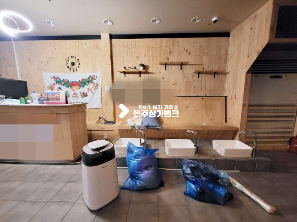전북 전주완산구 효자동3가 ★신시가지 메인대로변 타이마사지 양도양수매물입니다! 강력추천!★ 월세 매물번호 12120 사진 4