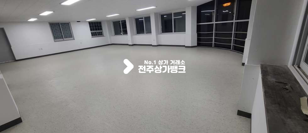 전북 전주완산구 중화산동2가 올리모델링✧✧첫입주✧✧단독3층상가✧✧사무실,보험회사,세미나실✧✧추천매물~~ 월세 매물번호 12129 사진 1