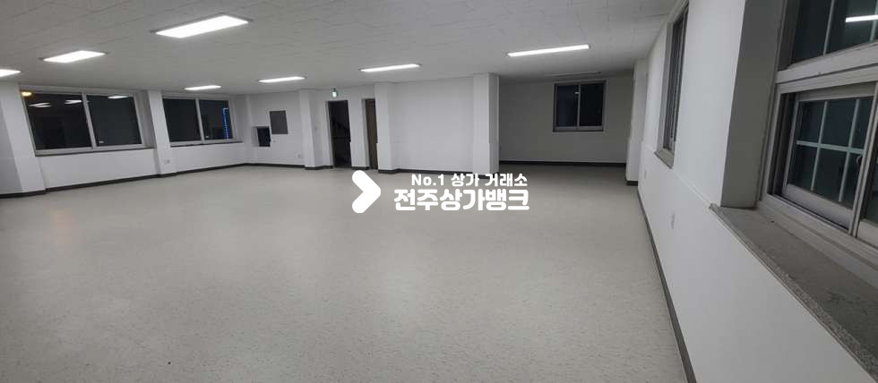 전북 전주완산구 중화산동2가 올리모델링✧✧첫입주✧✧단독3층상가✧✧사무실,보험회사,세미나실✧✧추천매물~~ 월세 매물번호 12129 사진 2