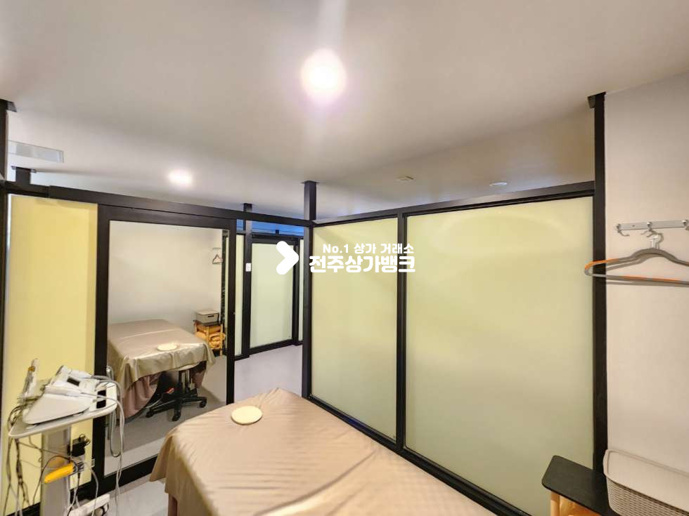전북 전주덕진구 우아동3가 우아동 피부관리샵 강추매물 !! 모든시설 완비 즉시입주 가능합니다. 월세 매물번호 12136 사진 12