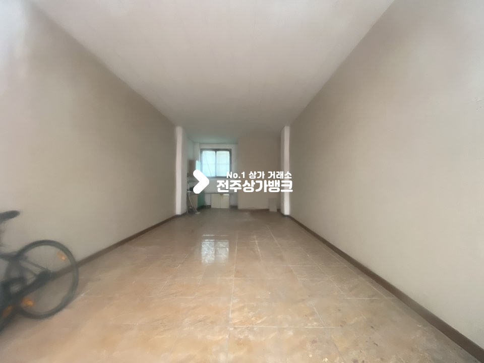 전북 전주완산구 효자동3가 평생교육원 부근 뷰티샵 추천! 월세 매물번호 11102 사진 1